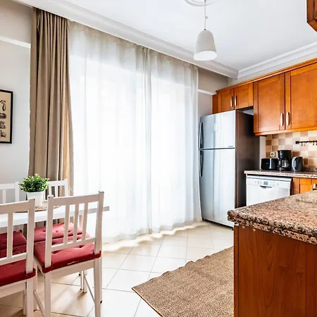 Apartment Spacious Flat Near Nisantasi - No7 Istanbul
