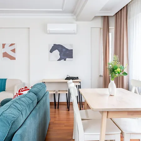 Spacious Flat Near Nisantasi - No7 Istanbul