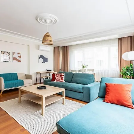 Spacious Flat Near Nisantasi - No7 Istanbul