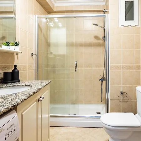 Spacious Flat Near Nisantasi - No7